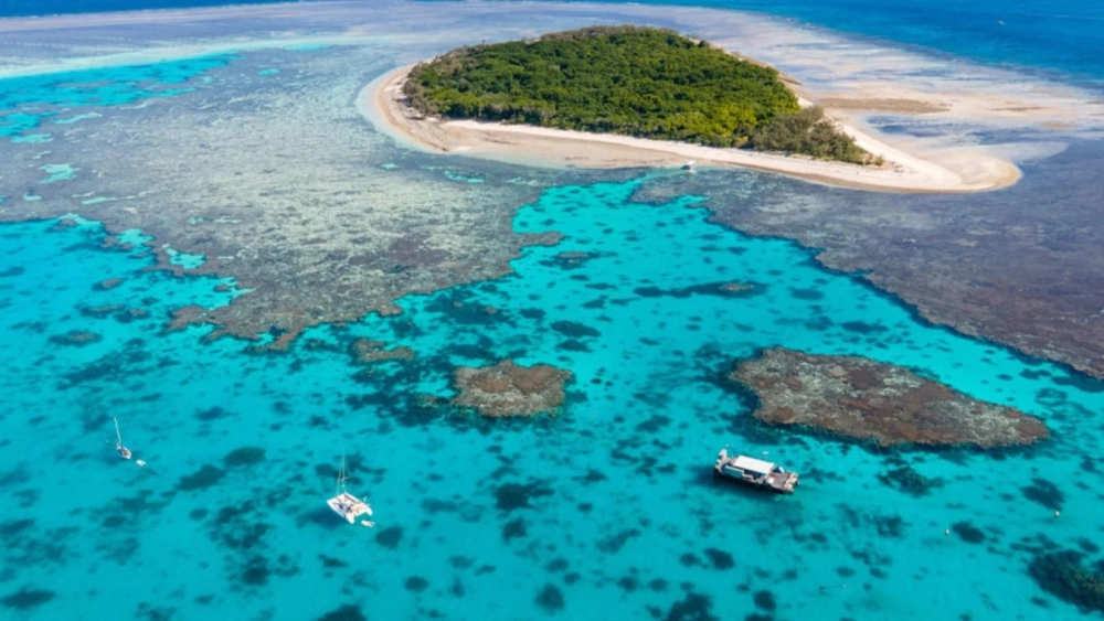 Cảnh quan lặn biển Great Barrier Reef thu hút hàng triệu lượt khách